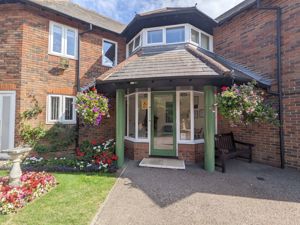 Photo 9- click for photo gallery